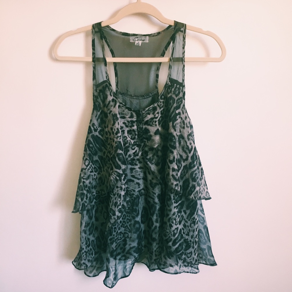 🐆 Flowy Animal Print Top